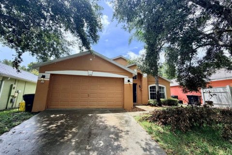 Villa ou maison à Davenport, Floride 5 chambres, 154.4 m2 № 2295149
