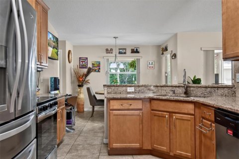 House in Palm Coast, Florida 4 bedrooms, 180.42 sq.m. № 2223264 - photo 27