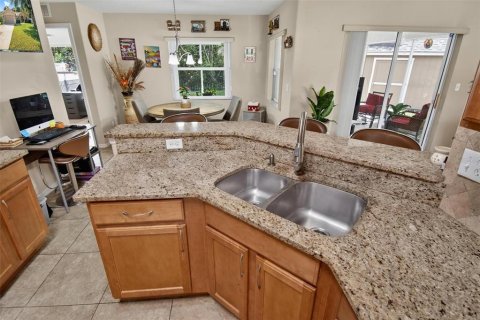 House in Palm Coast, Florida 4 bedrooms, 180.42 sq.m. № 2223264 - photo 25