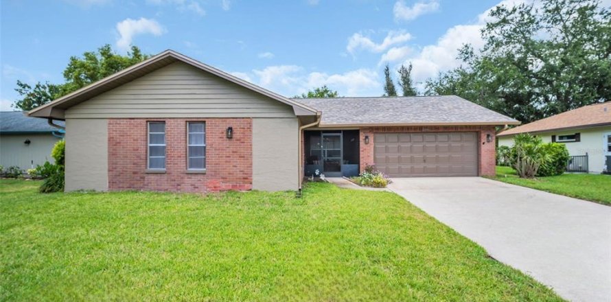 Casa en Palm Harbor, Florida 2 dormitorios, 141.12 m2 № 1773014