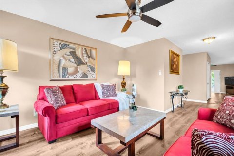 Casa en venta en Palm Harbor, Florida, 2 dormitorios, 141.12 m2 № 1773014 - foto 6