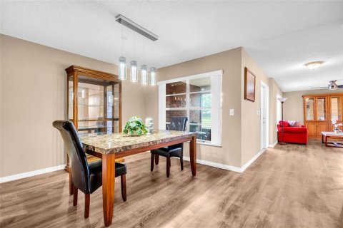 Casa en venta en Palm Harbor, Florida, 2 dormitorios, 141.12 m2 № 1773014 - foto 17