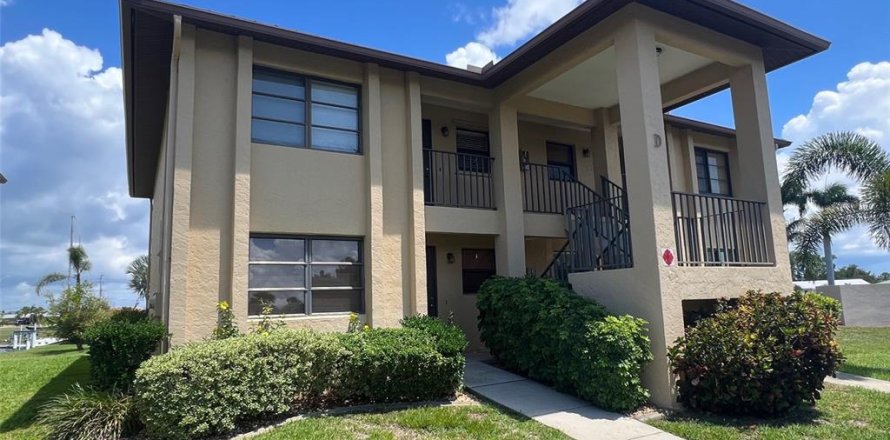 Condo à Punta Gorda, Floride, 2 chambres № 2213327
