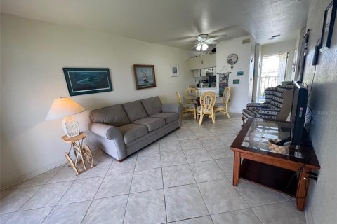 Copropriété à louer à Punta Gorda, Floride: 2 chambres, 76.74 m2 № 2213327 - photo 7