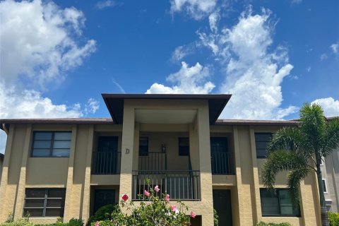 Copropriété à louer à Punta Gorda, Floride: 2 chambres, 76.74 m2 № 2213327 - photo 2