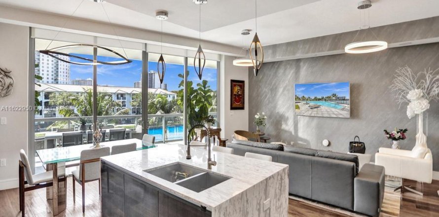 Condominio en Aventura, Florida, 3 dormitorios № 1940191