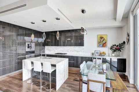 Condominio en alquiler en Aventura, Florida, 3 dormitorios, 226.77 m2 № 1940191 - foto 10