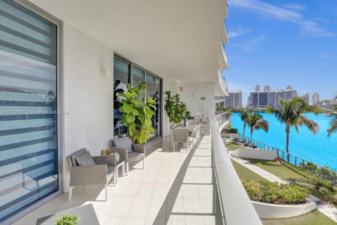 Condominio en alquiler en Aventura, Florida, 3 dormitorios, 226.77 m2 № 1940191 - foto 18