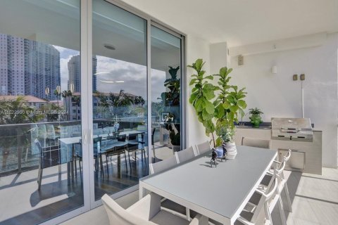 Condominio en alquiler en Aventura, Florida, 3 dormitorios, 226.77 m2 № 1940191 - foto 27