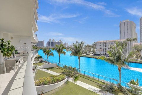 Condominio en alquiler en Aventura, Florida, 3 dormitorios, 226.77 m2 № 1940191 - foto 20