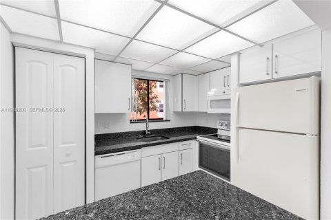 Купить кондоминиум в Дейви, Флорида 2 спальни, 89.46м2, № 2004199 - фото 2