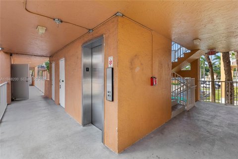 Купить кондоминиум в Дейви, Флорида 2 спальни, 89.46м2, № 2004199 - фото 20