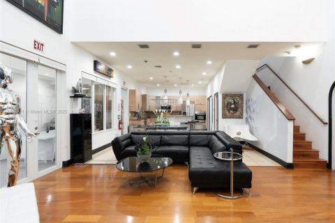 Купить виллу или дом в Холливуд, Флорида 7 спален, 333.61м2, № 1939134 - фото 7