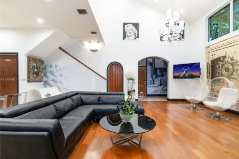 Купить виллу или дом в Холливуд, Флорида 7 спален, 333.61м2, № 1939134 - фото 5