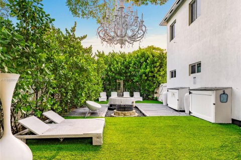 Купить виллу или дом в Холливуд, Флорида 7 спален, 333.61м2, № 1939134 - фото 14