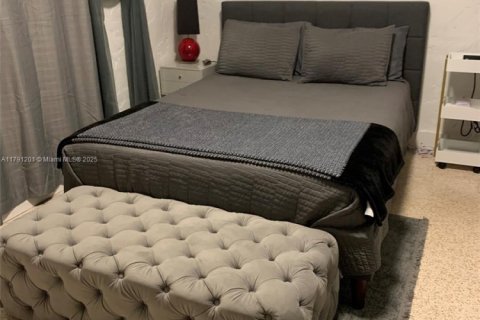 Villa ou maison à louer à St. Lucie, Floride: 3 chambres, 306.39 m2 № 1962261 - photo 17