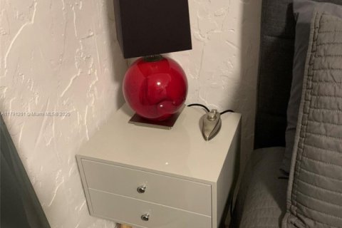 Villa ou maison à louer à St. Lucie, Floride: 3 chambres, 306.39 m2 № 1962261 - photo 18