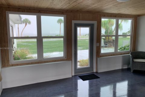 Villa ou maison à louer à St. Lucie, Floride: 3 chambres, 306.39 m2 № 1962261 - photo 7