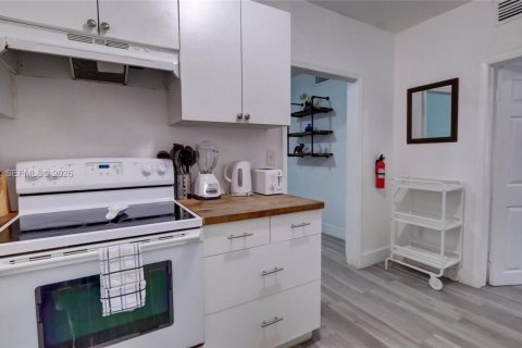 Casa en venta en Miami, Florida, 4 dormitorios, 130.06 m2 № 2030531 - foto 21