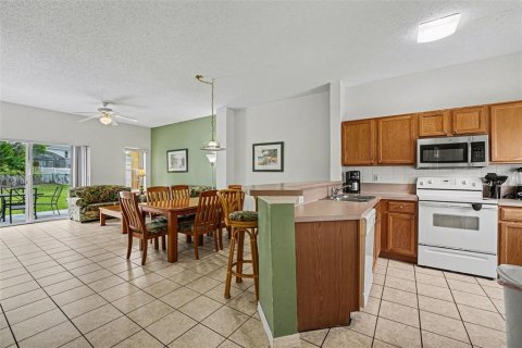 Adosado en venta en Kissimmee, Florida, 3 dormitorios, 119.94 m2 № 2201372 - foto 10