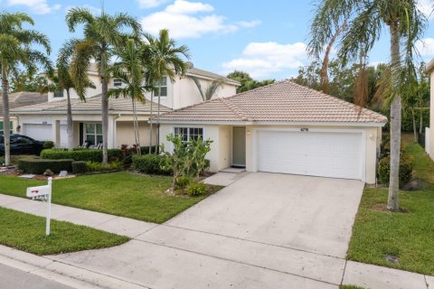 House in Lake Worth, Florida 3 bedrooms, 152.82 sq.m. № 2400014 - photo 3