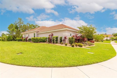 House in New Smyrna Beach, Florida 3 bedrooms, 235.6 sq.m. № 1827164 - photo 3