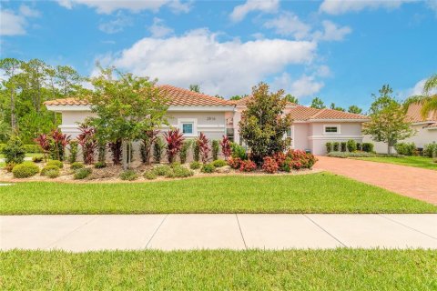 House in New Smyrna Beach, Florida 3 bedrooms, 235.6 sq.m. № 1827164 - photo 2