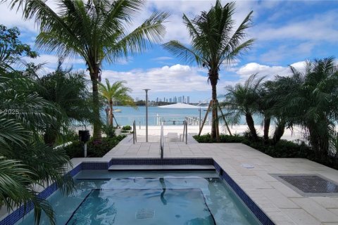 Copropriété à vendre à Miami Beach, Floride: 72.09 m2 № 1934984 - photo 17