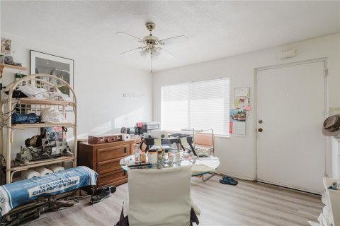 Condo in Seminole, Florida, 2 rooms  № 1847241 - photo 4