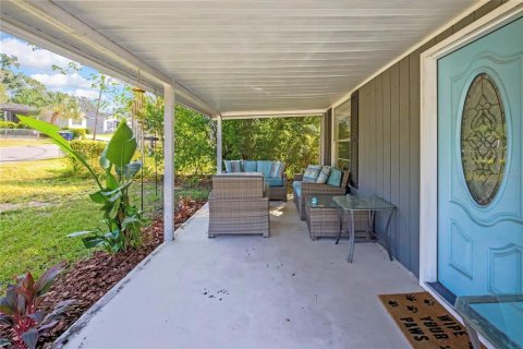 House in Tampa, Florida 3 bedrooms, 95.88 sq.m. № 2409005 - photo 3