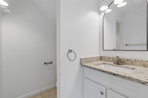 Copropriété à vendre à Tampa, Floride: 3 chambres, 127.09 m2 № 2155666 - photo 18