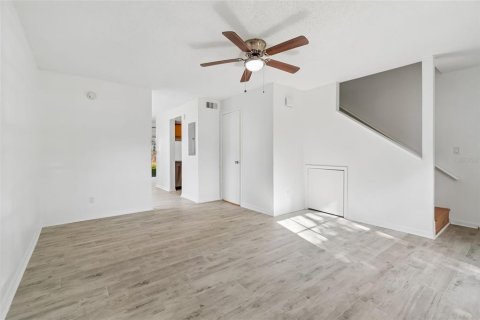 Copropriété à vendre à Tampa, Floride: 3 chambres, 127.09 m2 № 2155666 - photo 14