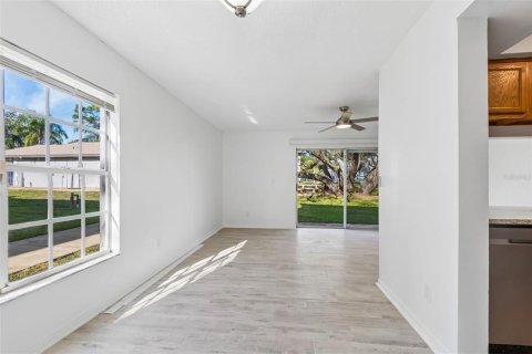 Copropriété à vendre à Tampa, Floride: 3 chambres, 127.09 m2 № 2155666 - photo 21