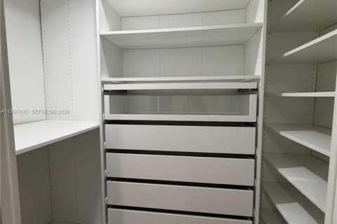 Adosado en alquiler en Fort Lauderdale, Florida, 3 dormitorios, 185.06 m2 № 2060540 - foto 13