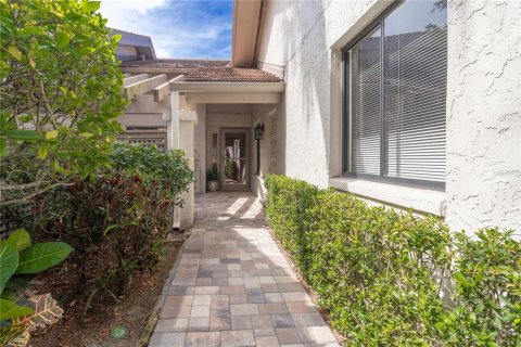 Villa ou maison à vendre à Sarasota, Floride: 2 chambres, 117.52 m2 № 2406414 - photo 6