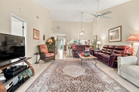 Villa ou maison à vendre à Sarasota, Floride: 2 chambres, 117.52 m2 № 2406414 - photo 22