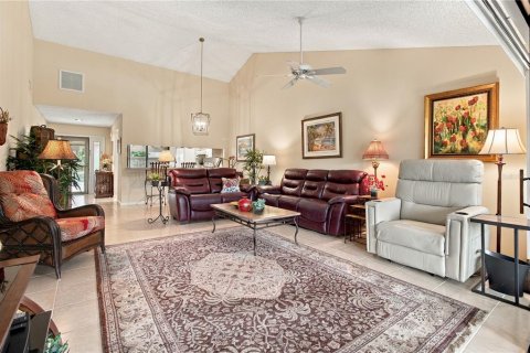 Villa ou maison à vendre à Sarasota, Floride: 2 chambres, 117.52 m2 № 2406414 - photo 2