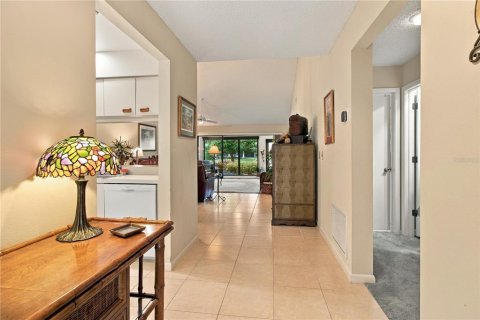 Villa ou maison à vendre à Sarasota, Floride: 2 chambres, 117.52 m2 № 2406414 - photo 10