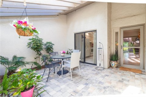 Villa ou maison à vendre à Sarasota, Floride: 2 chambres, 117.52 m2 № 2406414 - photo 8