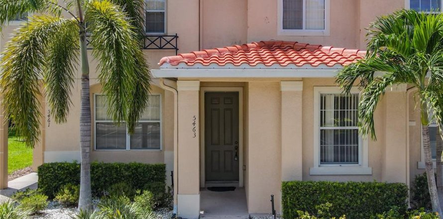 Townhouse in Kissimmee, Florida 3 bedrooms, 110.27 sq.m. № 1886310