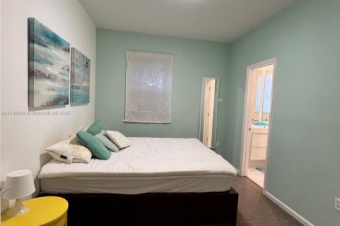 Condominio en venta en Miami Beach, Florida, 2 dormitorios, 81.75 m2 № 1684233 - foto 17