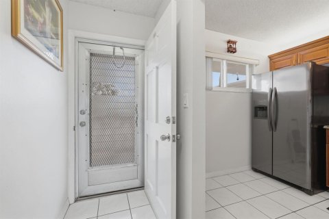Condominio en venta en Lake Worth, Florida, 2 dormitorios, 83.05 m2 № 2252834 - foto 4
