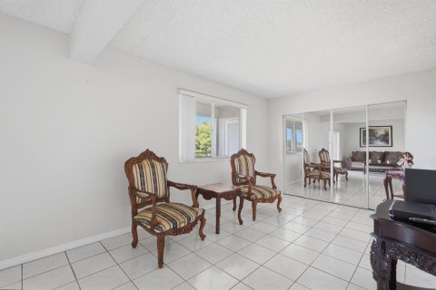 Condominio en venta en Lake Worth, Florida, 2 dormitorios, 83.05 m2 № 2252834 - foto 9