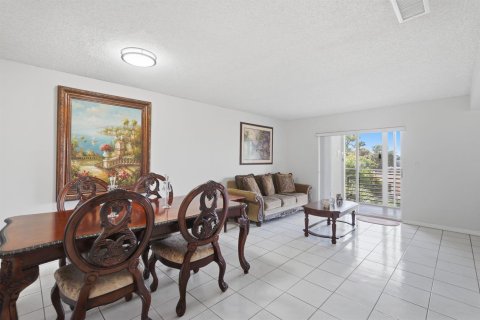 Condominio en venta en Lake Worth, Florida, 2 dormitorios, 83.05 m2 № 2252834 - foto 12