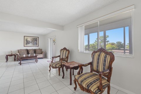 Condominio en venta en Lake Worth, Florida, 2 dormitorios, 83.05 m2 № 2252834 - foto 10