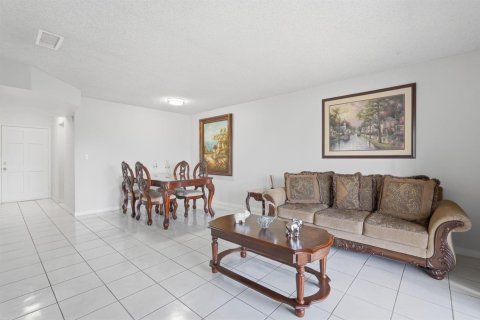 Condominio en venta en Lake Worth, Florida, 2 dormitorios, 83.05 m2 № 2252834 - foto 7