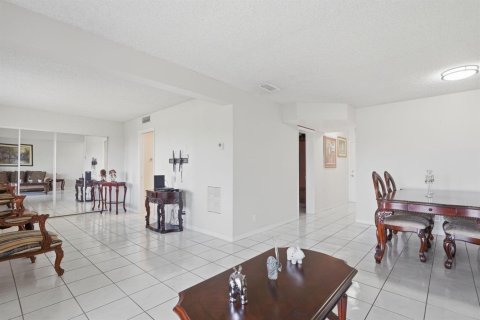 Condominio en venta en Lake Worth, Florida, 2 dormitorios, 83.05 m2 № 2252834 - foto 8