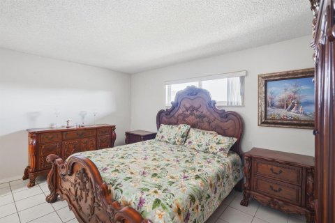 Condominio en venta en Lake Worth, Florida, 2 dormitorios, 83.05 m2 № 2252834 - foto 18