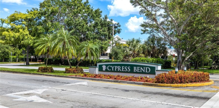 Condo in Pompano Beach, Florida, 2 bedrooms № 976994