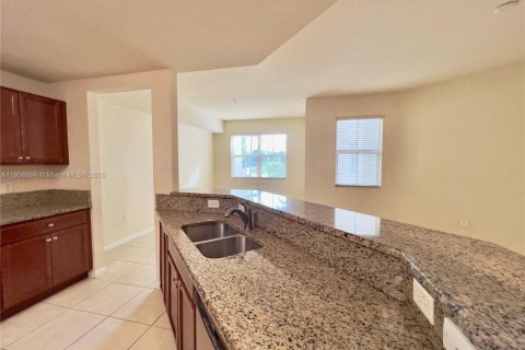 Condominio en alquiler en Doral, Florida, 2 dormitorios, 101.08 m2 № 1967110 - foto 9